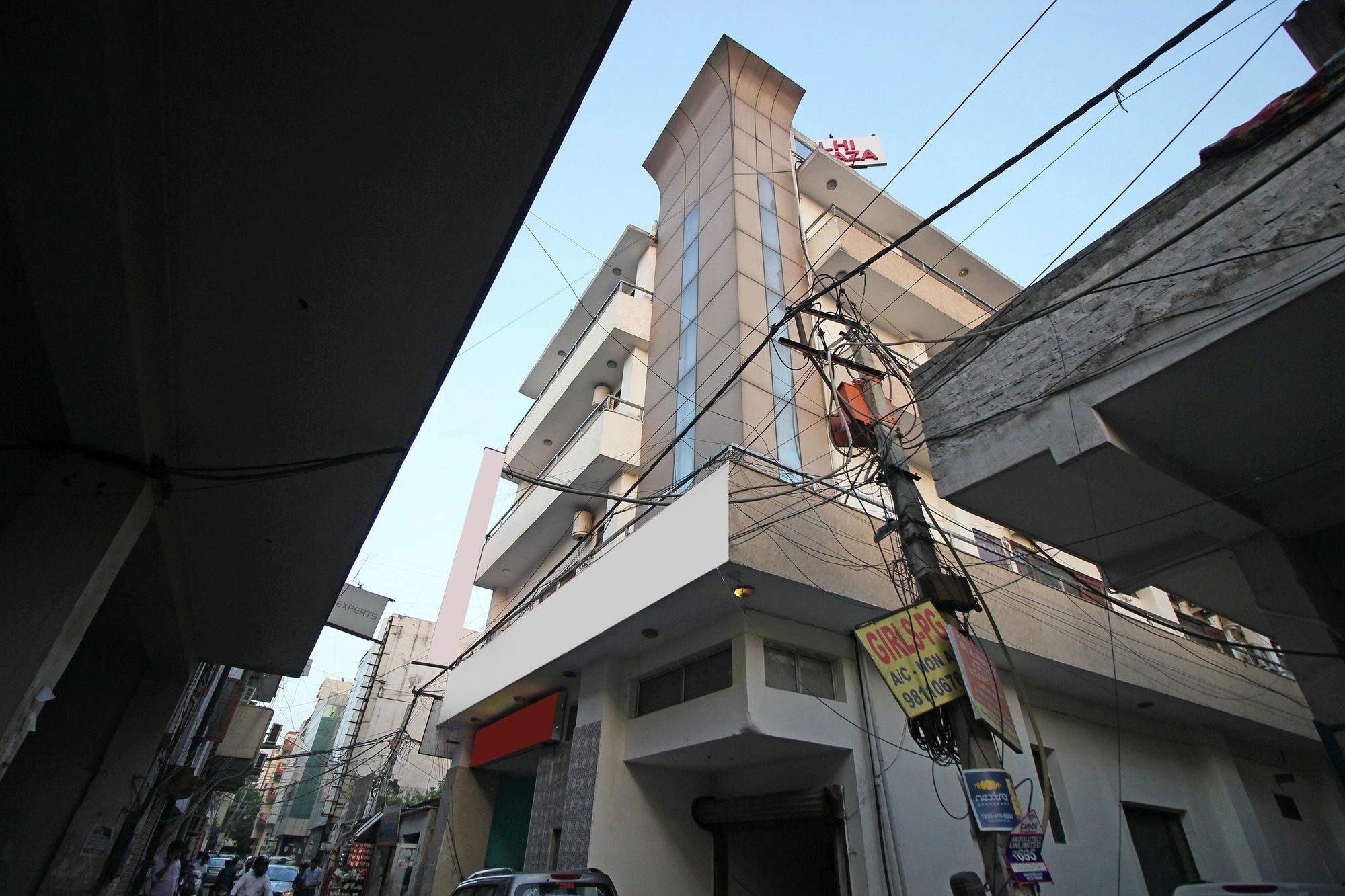 Oyo 9030 Hotel Delhi Airport Plaza Нью-Дели Экстерьер фото