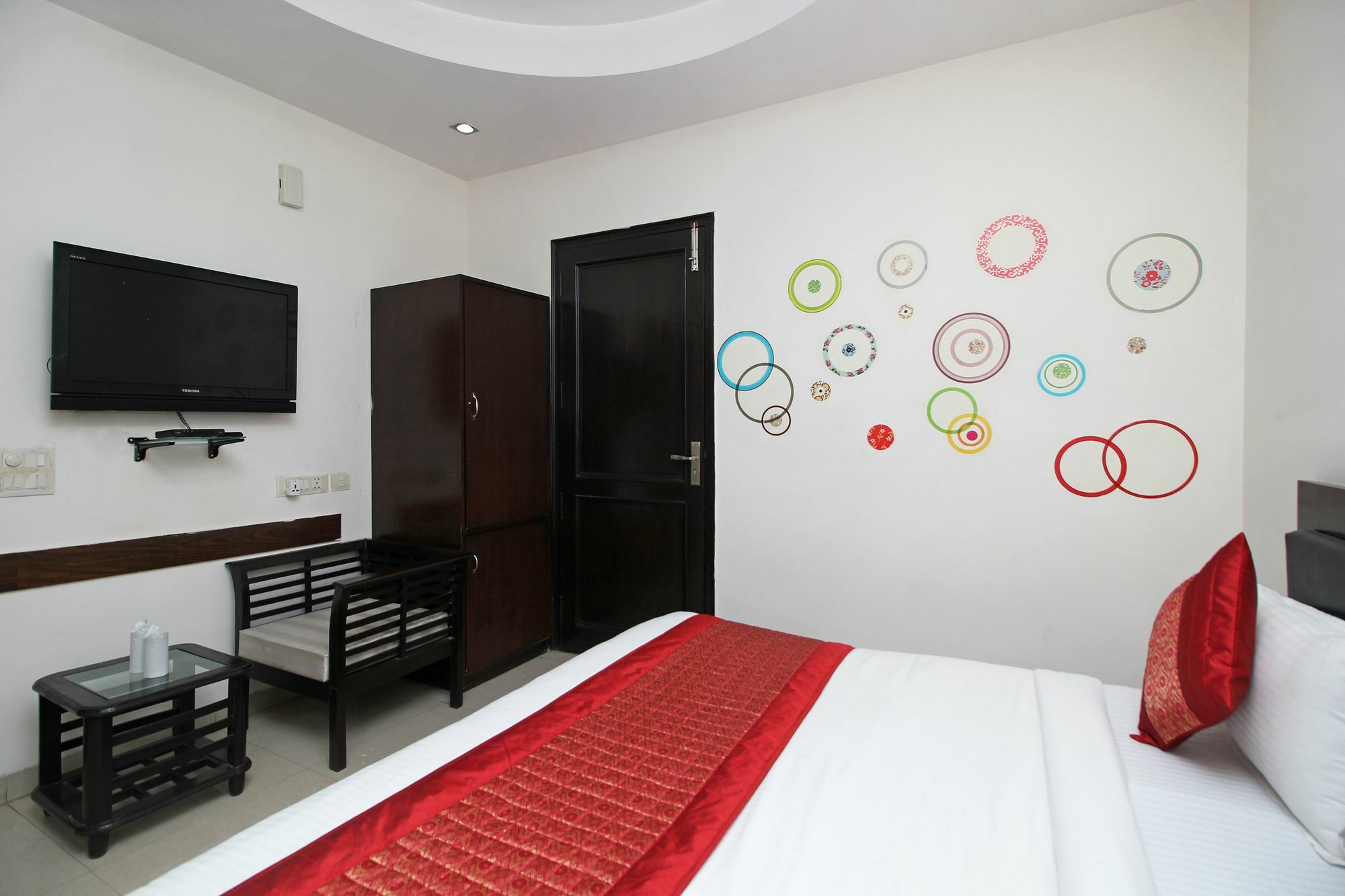 Oyo 9030 Hotel Delhi Airport Plaza Нью-Дели Экстерьер фото