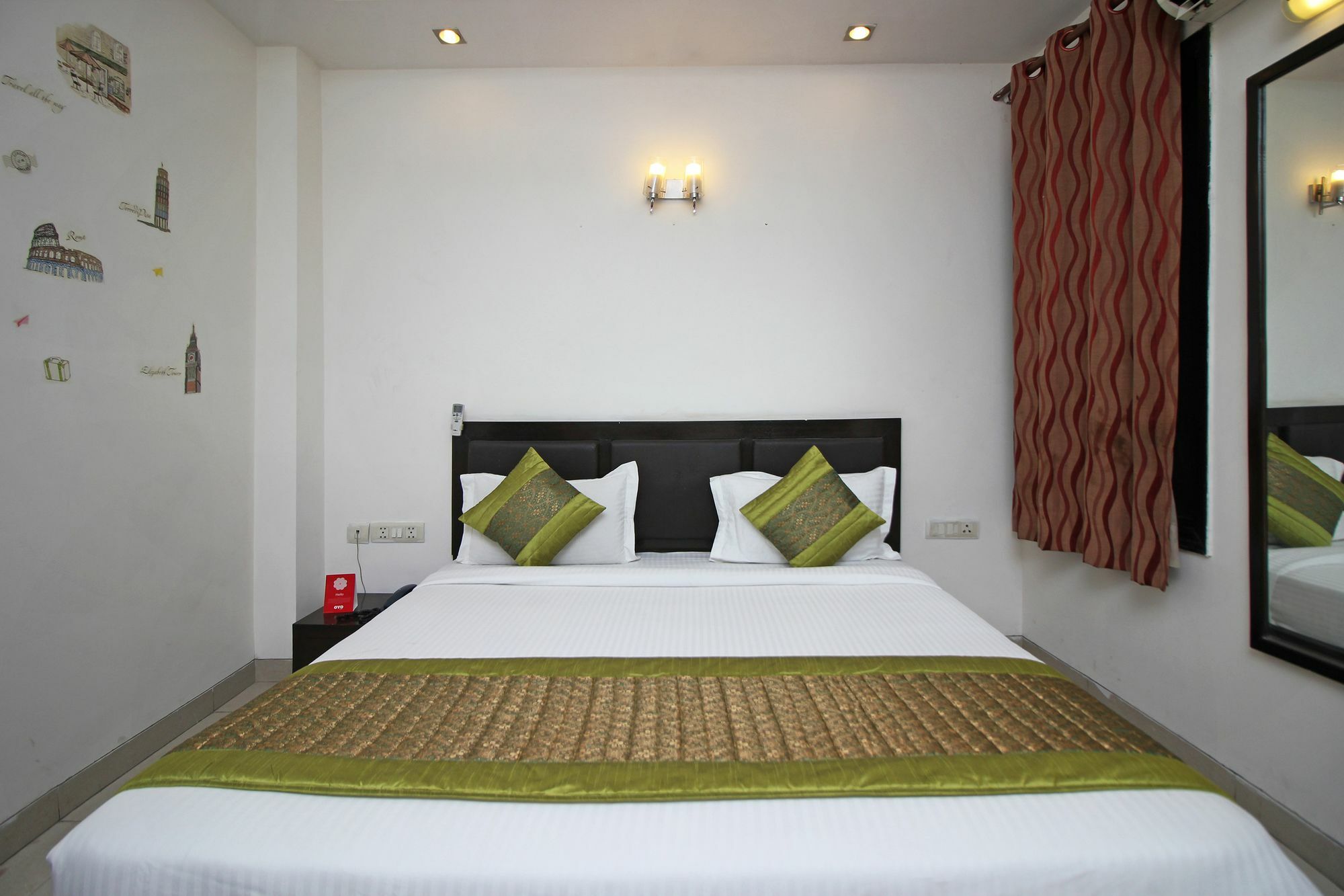 Oyo 9030 Hotel Delhi Airport Plaza Нью-Дели Экстерьер фото